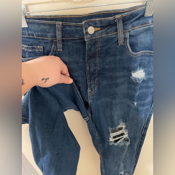 ✨Old Navy Distressed Jeans Super Hi Rise Size 8 - Picture 5 of 9